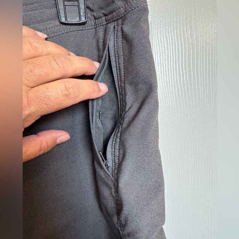 KUHL women’s shorts - Picture 4 of 7